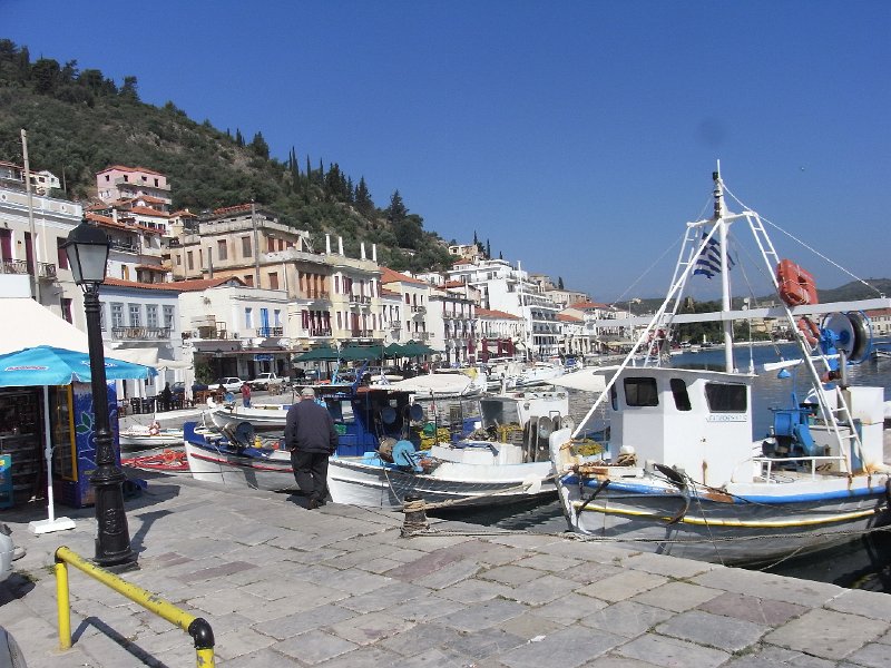 R0011474.JPG - Day 5: Gytheio - fishing boats